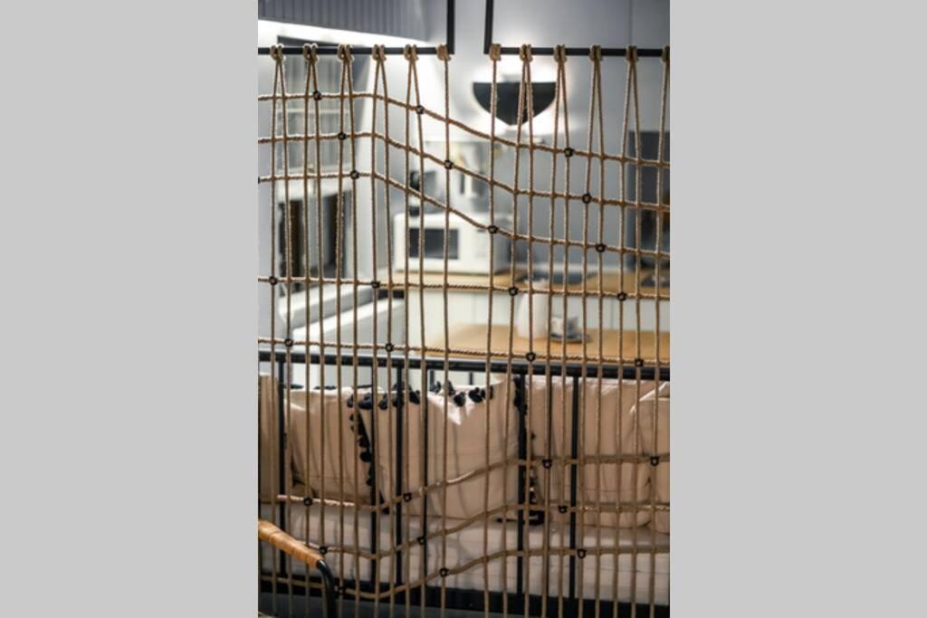 Marvellous Attic Studio In The Old Town Bucarest Exterior foto